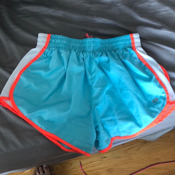 Workout shorts bundle - Picture 4 of 6